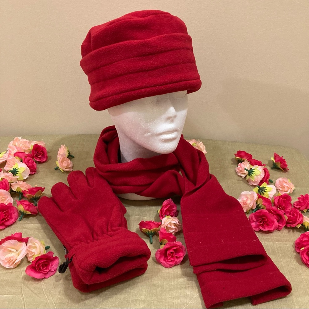 Falls Creek Women's Hat, Scarf & Glove set, Red